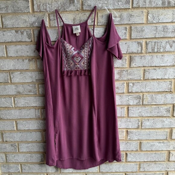 Knox Rose Dresses & Skirts - Knox Rose Yolk Cold Shoulder Embroidered Dress Women's Size L.